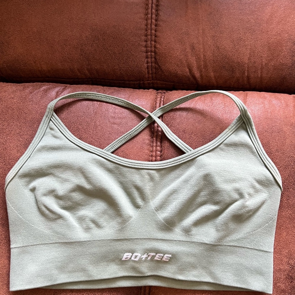 Bo + Tee Sports Bra